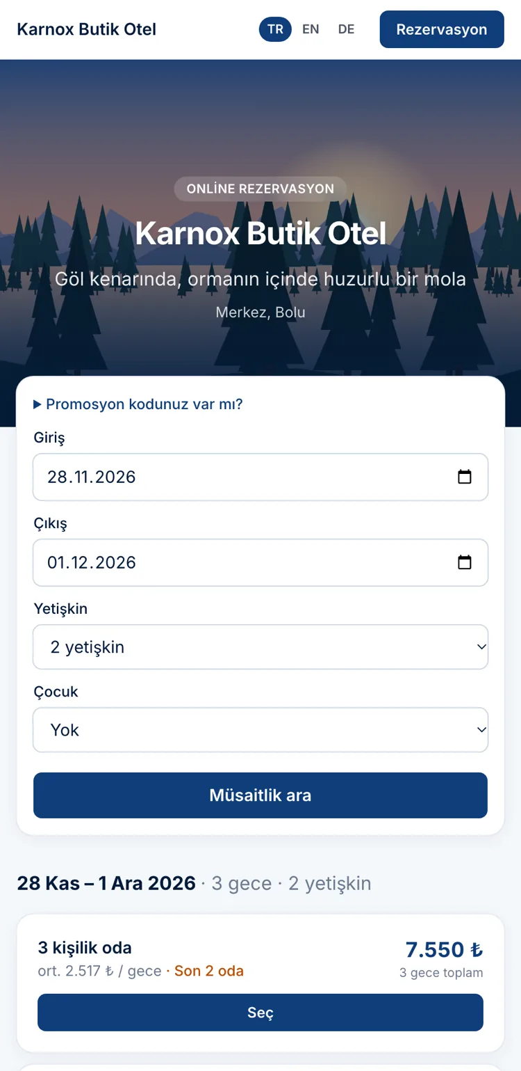 Misafirin telefonunda otelin online rezervasyon sayfası